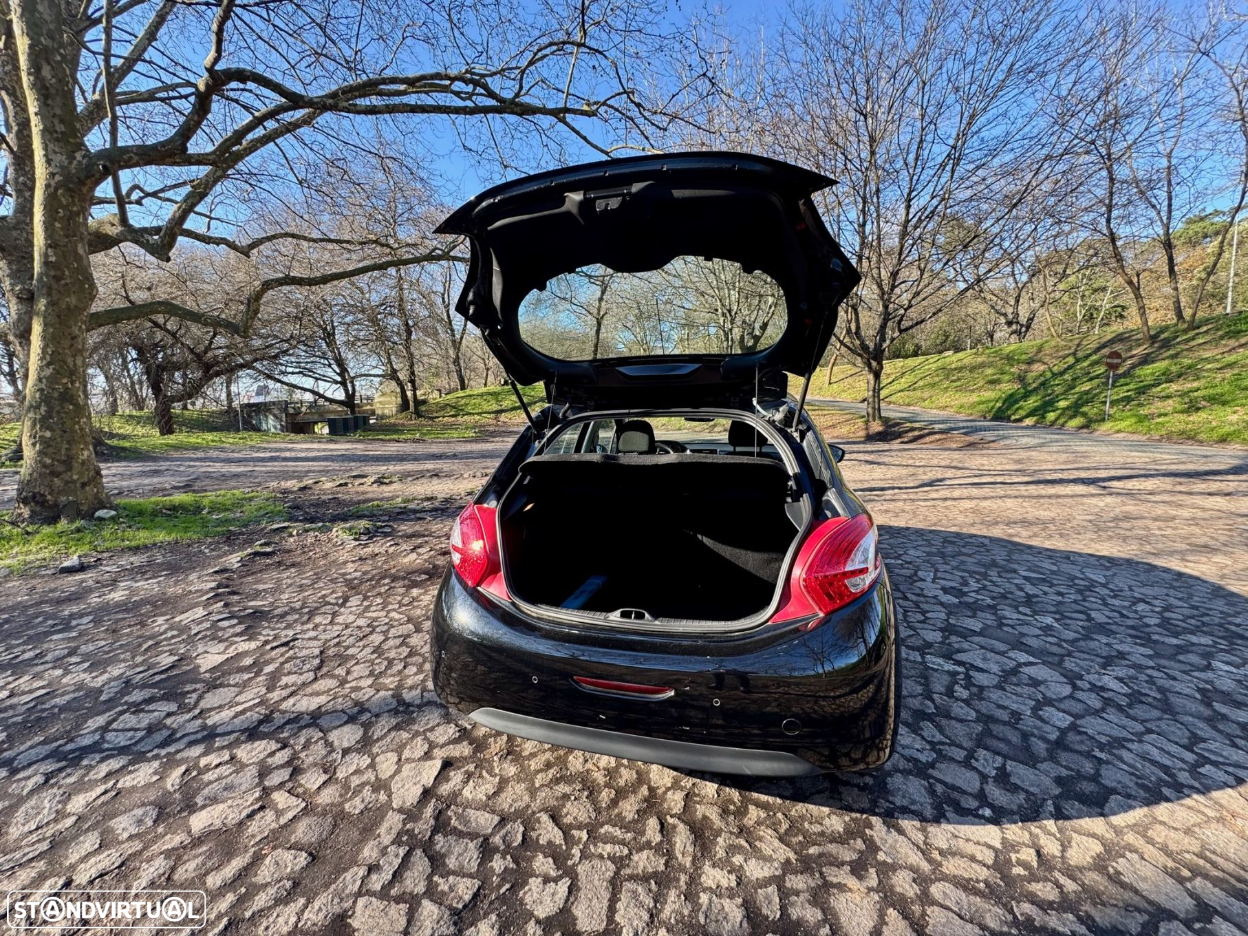 Peugeot 208 1.2 VTi Active - 16