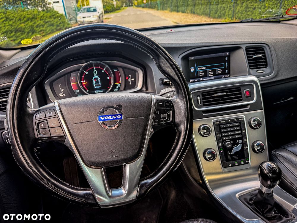 Volvo V60 D3 Momentum - 21