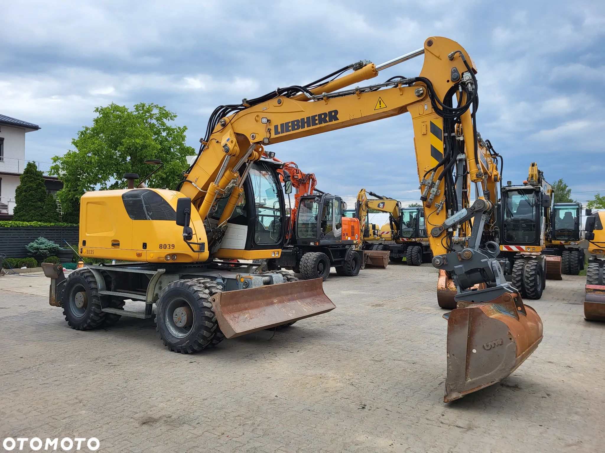 Liebherr A914 Compact / z Niemiec / Stan idealny !!!/ - 1