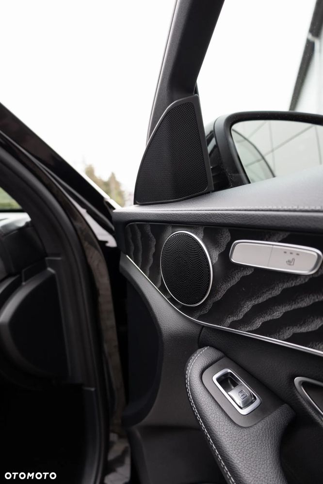 Mercedes-Benz Klasa C 200 4-Matic 9G-TRONIC - 14