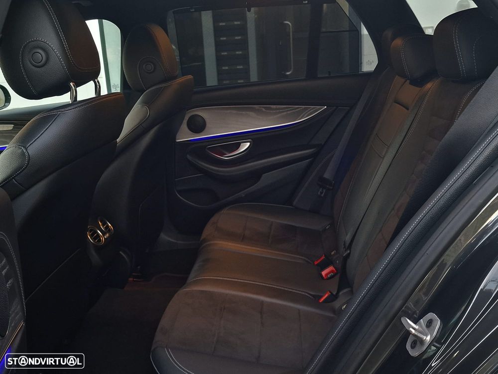 Mercedes-Benz E 300 de 9G-TRONIC Night Edition - 11