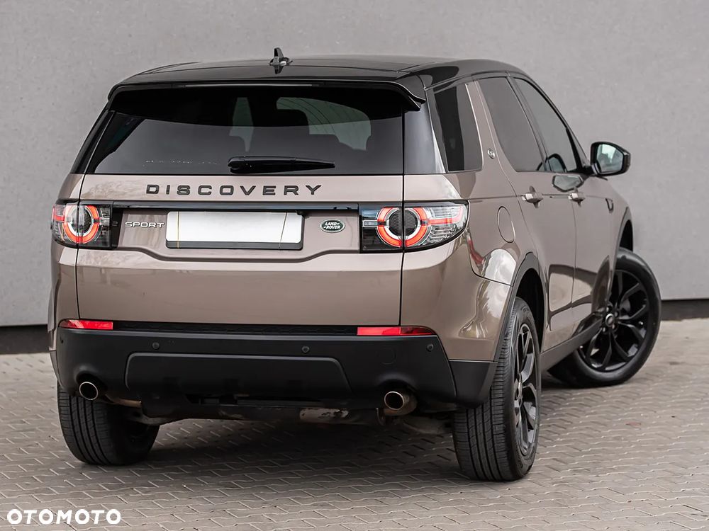 Land Rover Discovery Sport - 12