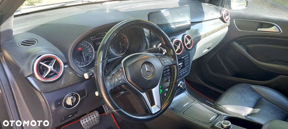 Mercedes-Benz Klasa B 180 (CDI) d 7G-DCT AMG Line - 33