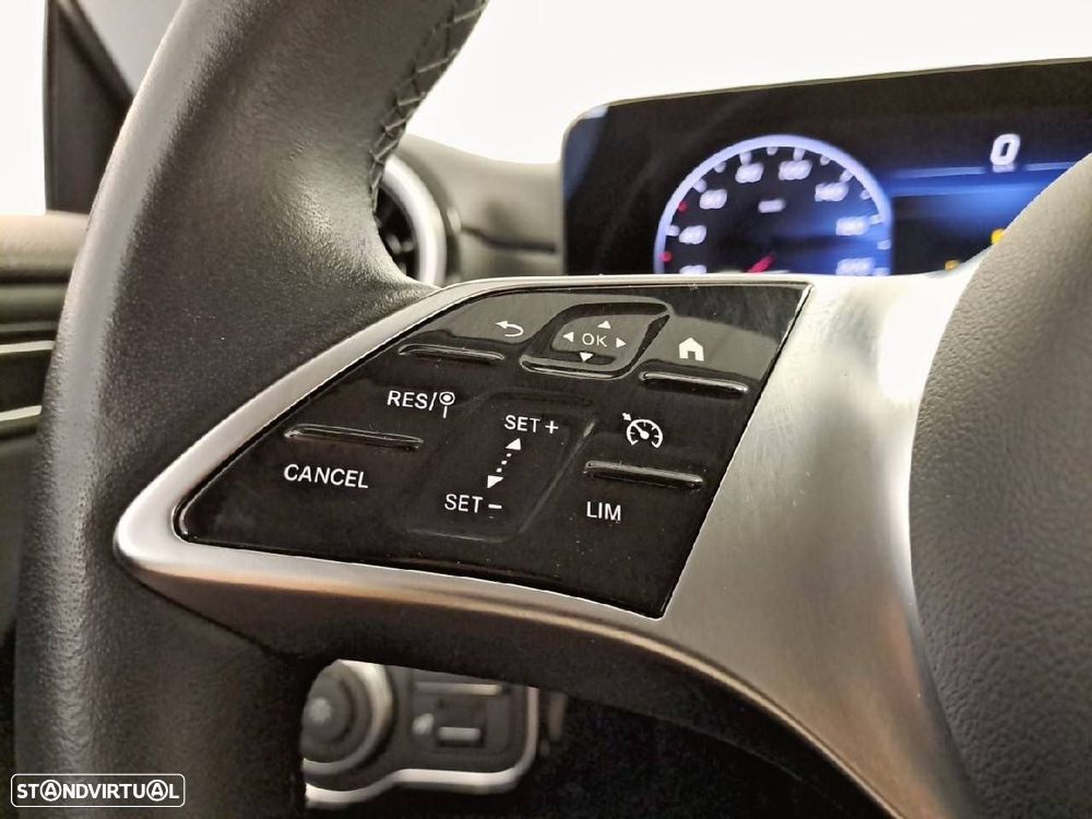 Mercedes-Benz CLA 180 - 16