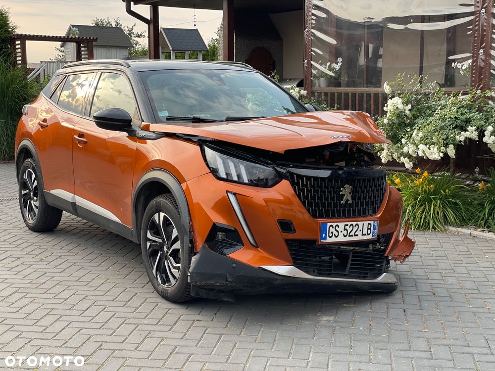 Peugeot 2008 PureTech 130 EAT8 GT Pack - 3