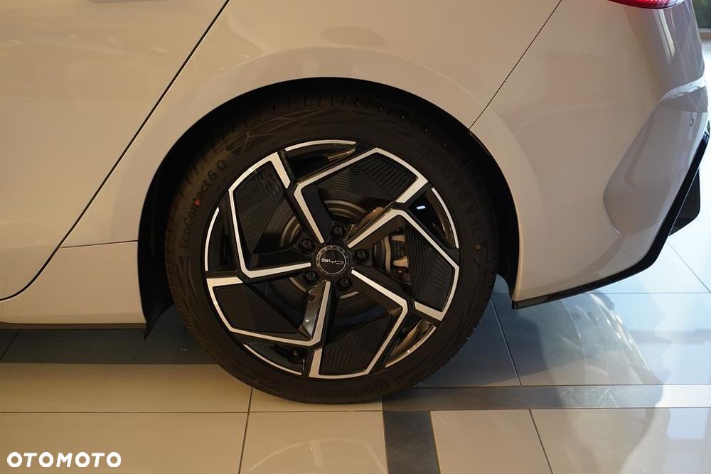 BYD Seal 82.5kWh Excellence AWD - 27