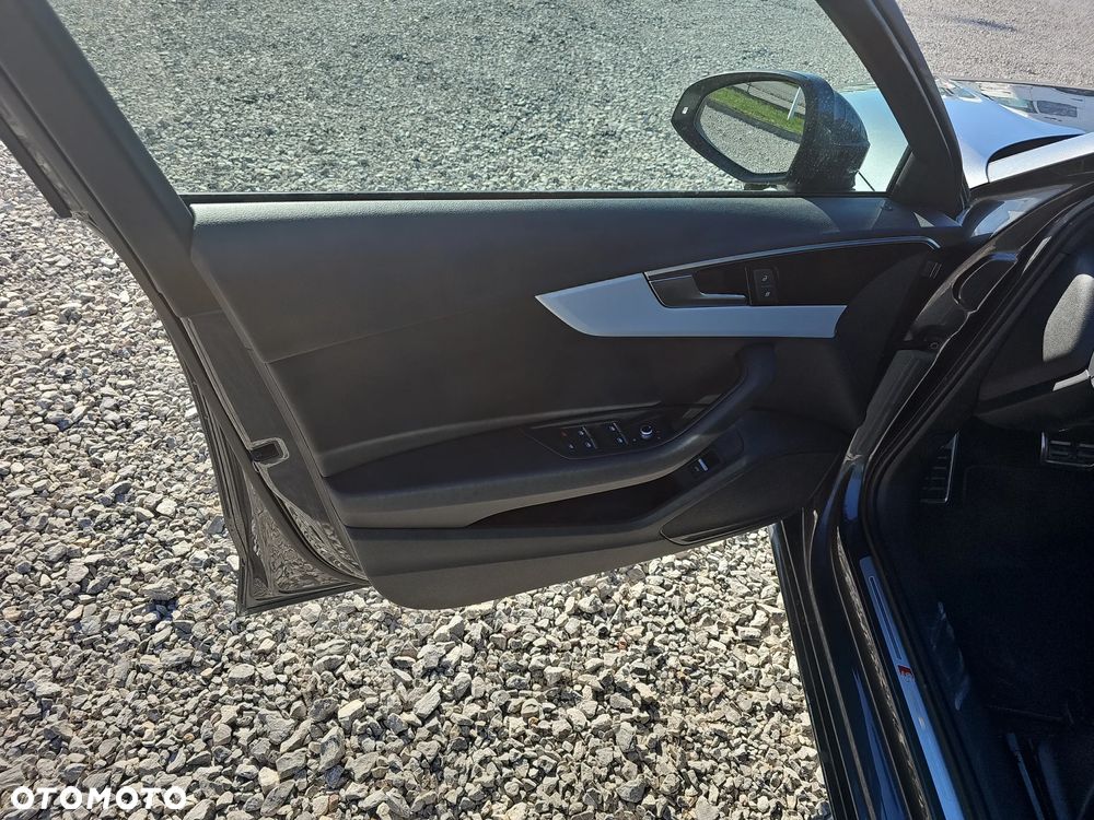 Audi A4 Limousine - 20