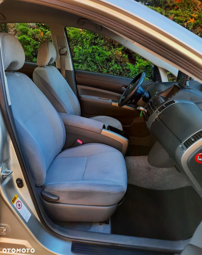 Toyota Prius 1.5 VVT-i Prestige - 11