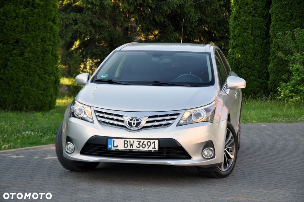 Toyota Avensis - 8