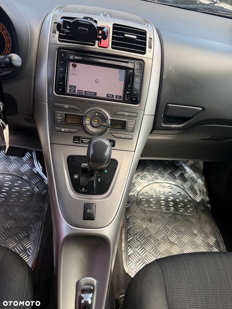 Toyota Auris 1.4 D-4D MultiMode Life - 12