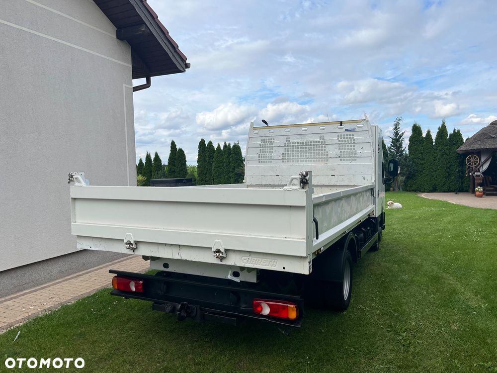 Nissan NT 400 - 5