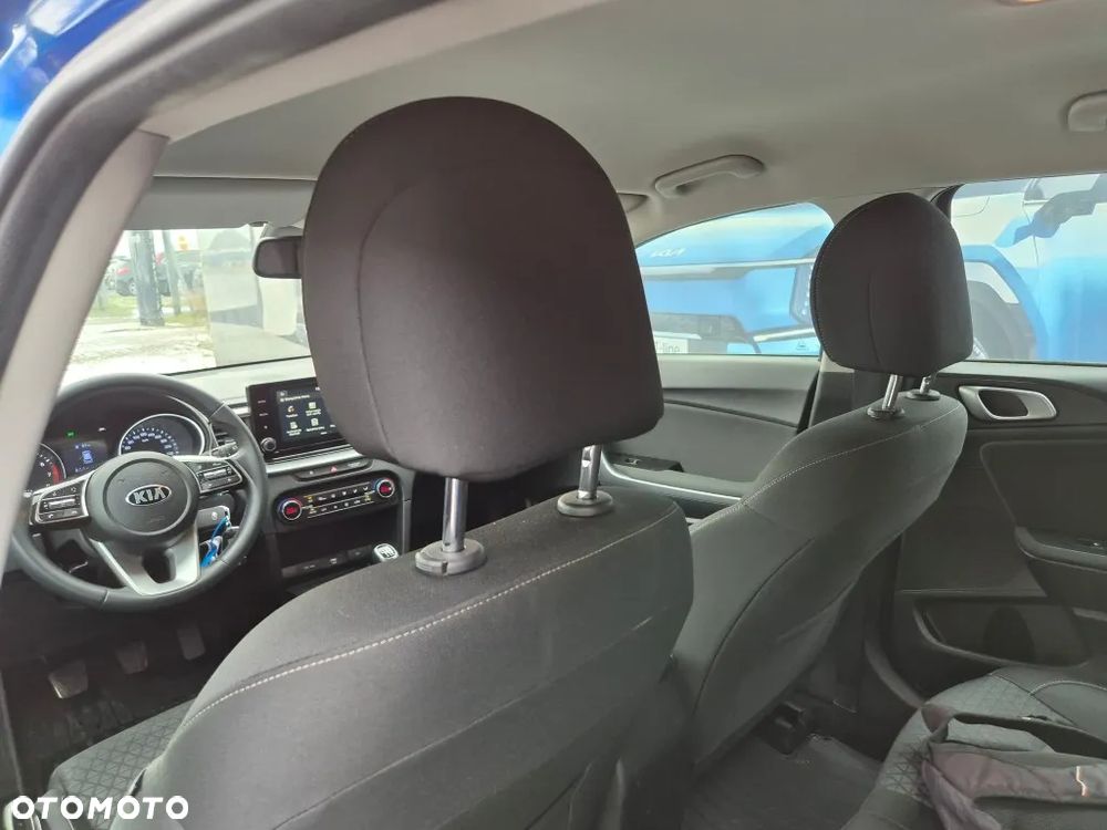 Kia Ceed 1.5 T-GDI M - 19