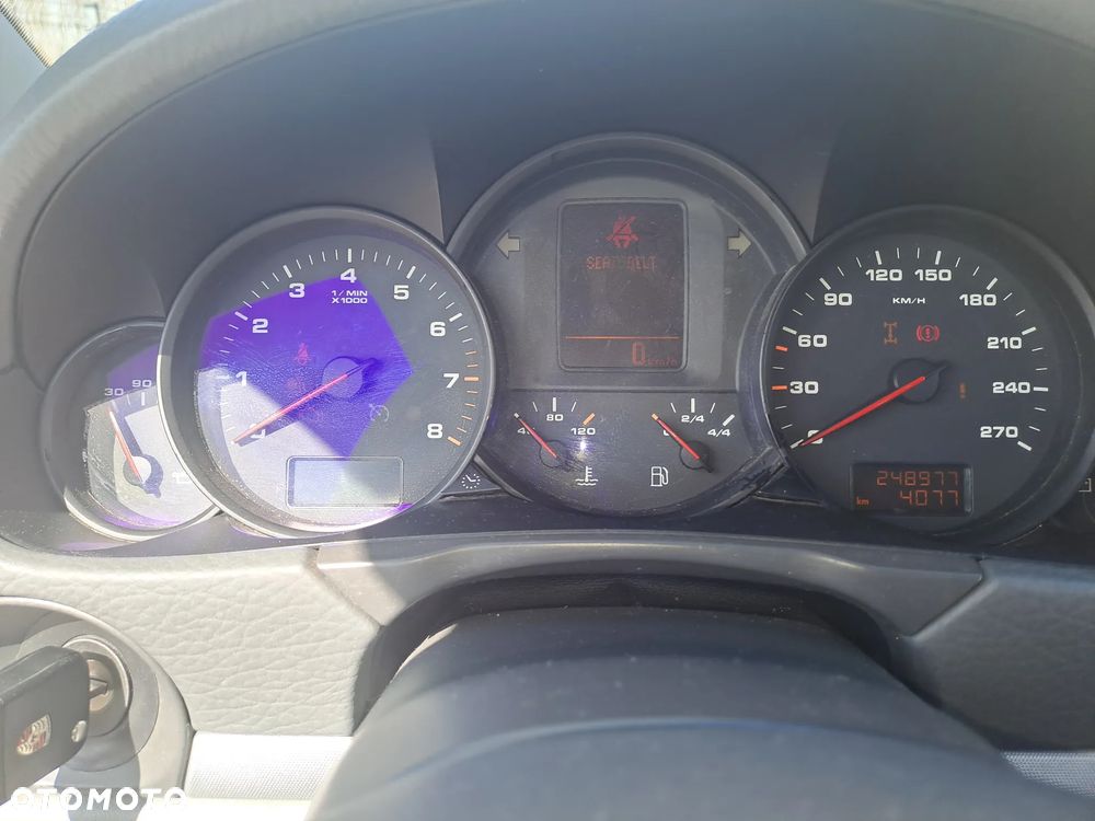 Porsche Cayenne - 12