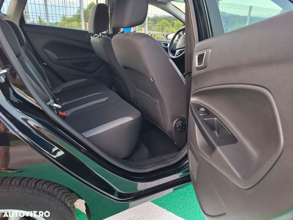 Ford Fiesta 1.0 EcoBoost S&S TITANIUM - 21