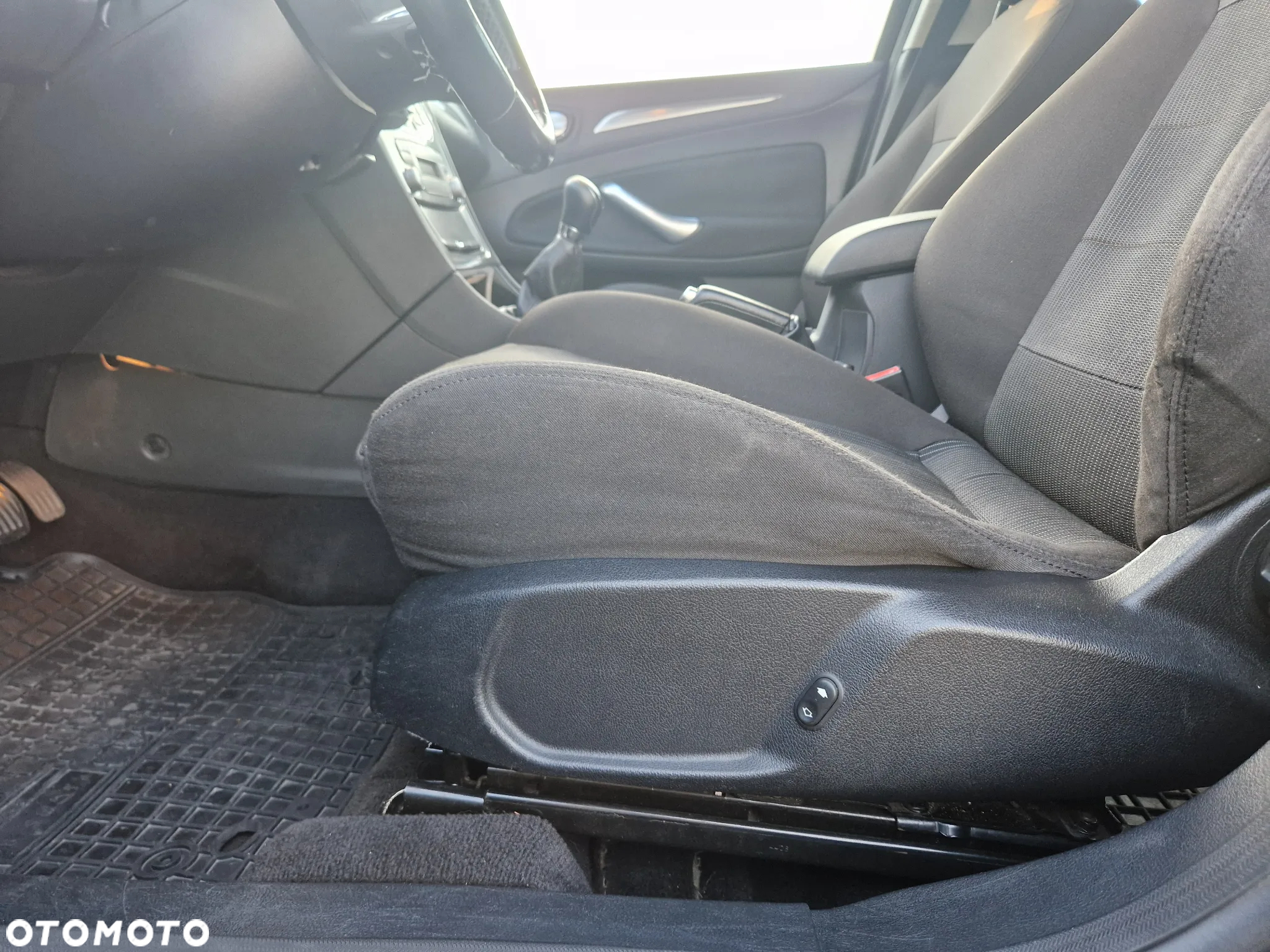 Ford Mondeo 2.0 Titanium - 24