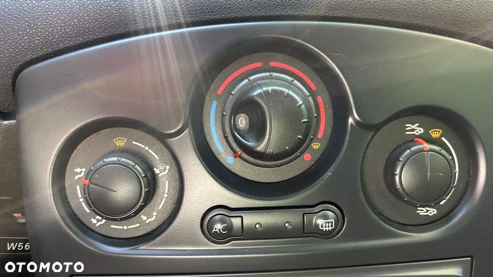 Renault Clio - 7