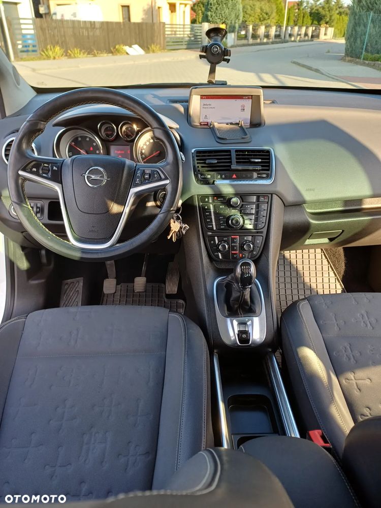Opel Meriva - 9