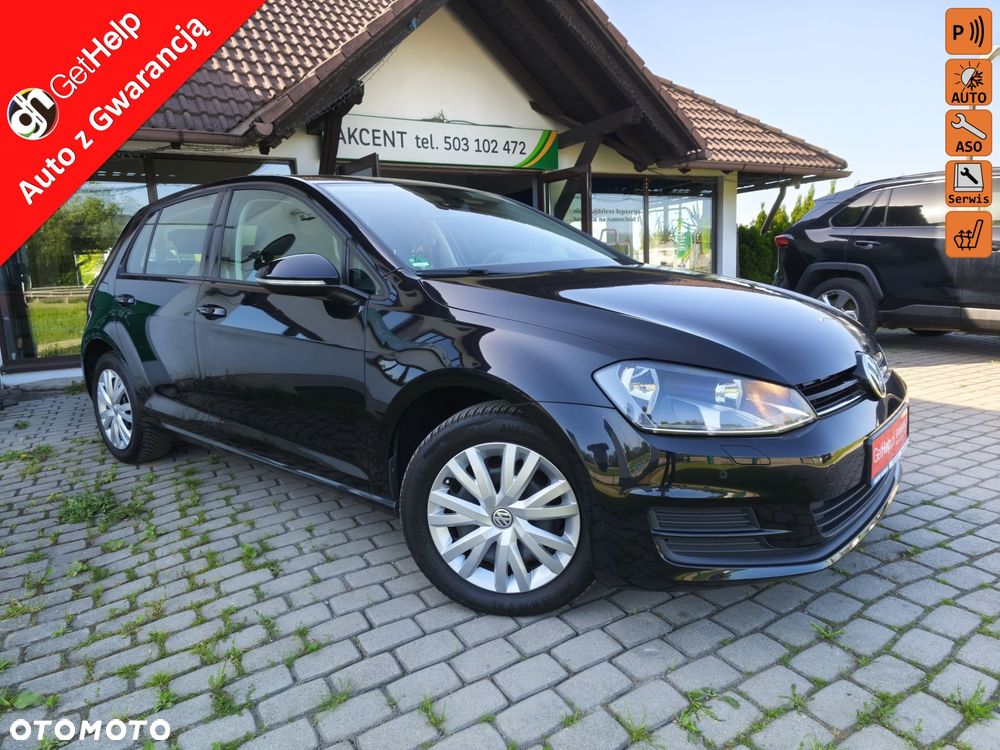 Volkswagen Golf - 1