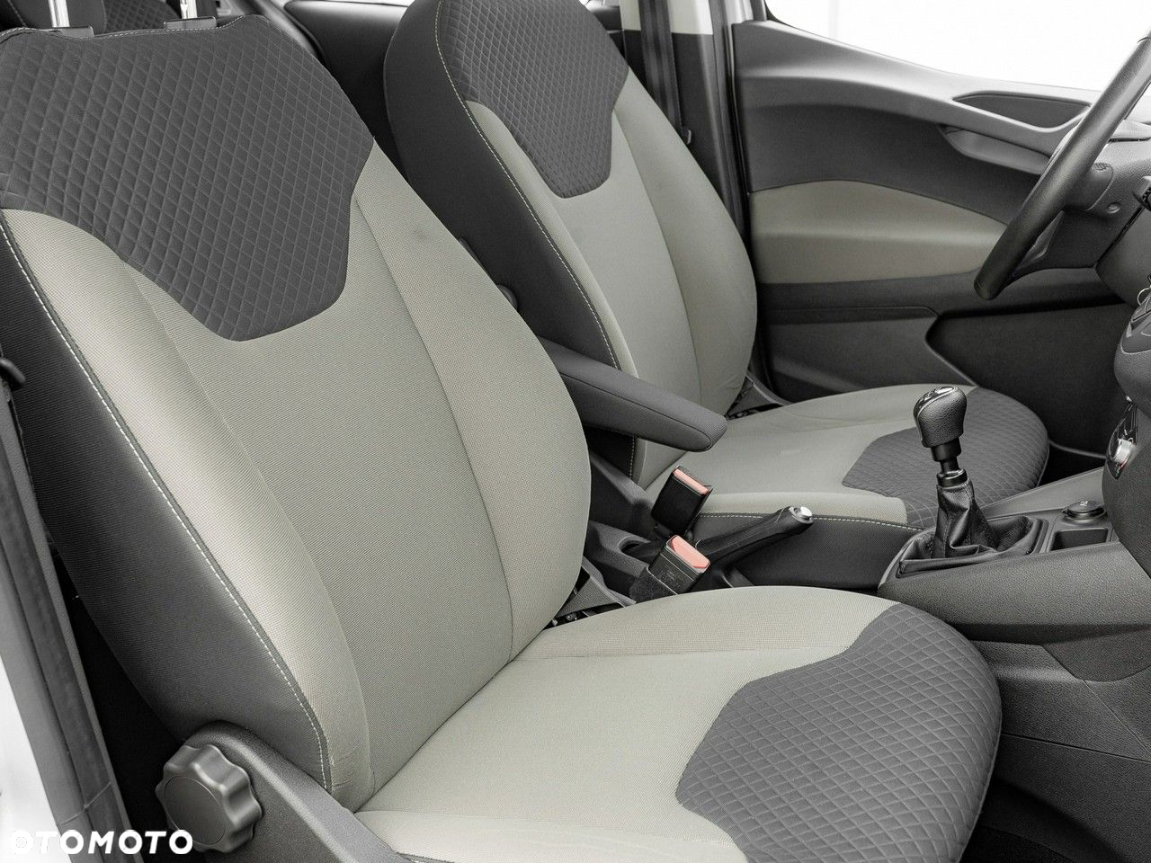 Ford Transit Courier 1.0 EcoBoost Trend - 25