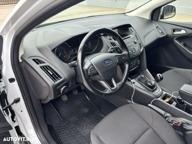 FORD Focus 2017 — imagine 5