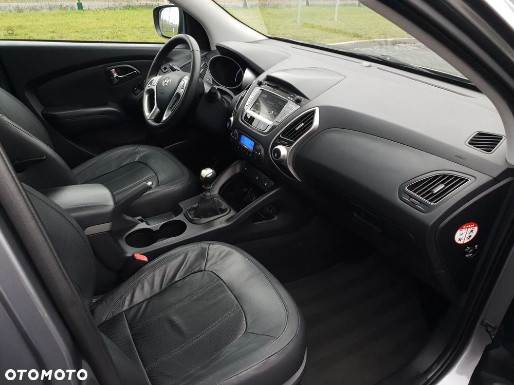 Hyundai ix35 2.0 CRDi 4WD Premium - 2