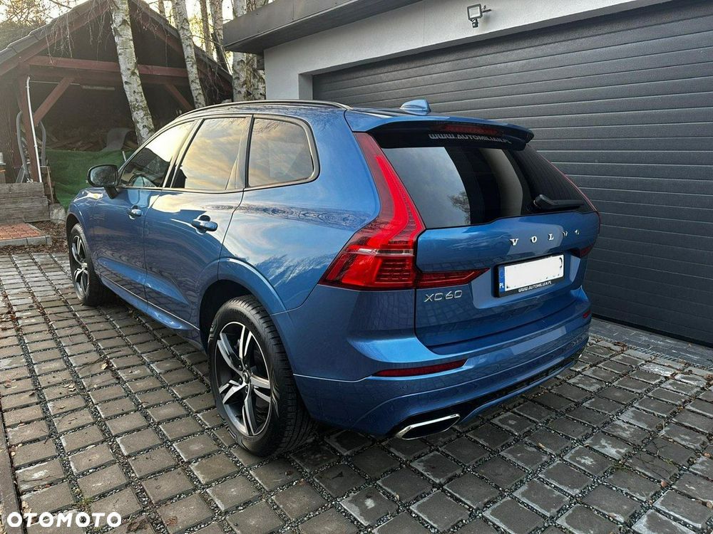 Volvo XC 60 D5 SCR AWD R-Design - 4