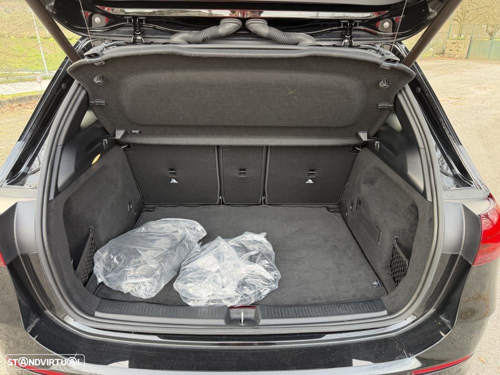 Mercedes-Benz B 250 e AMG Line - 28