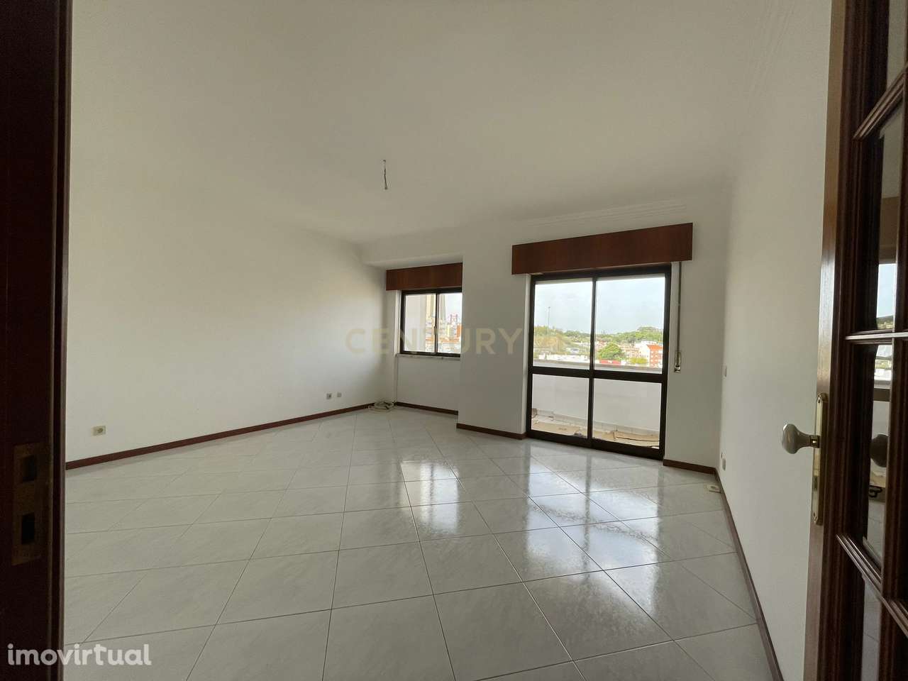 T2 no centro do Pragal - Grande imagem: 3/17