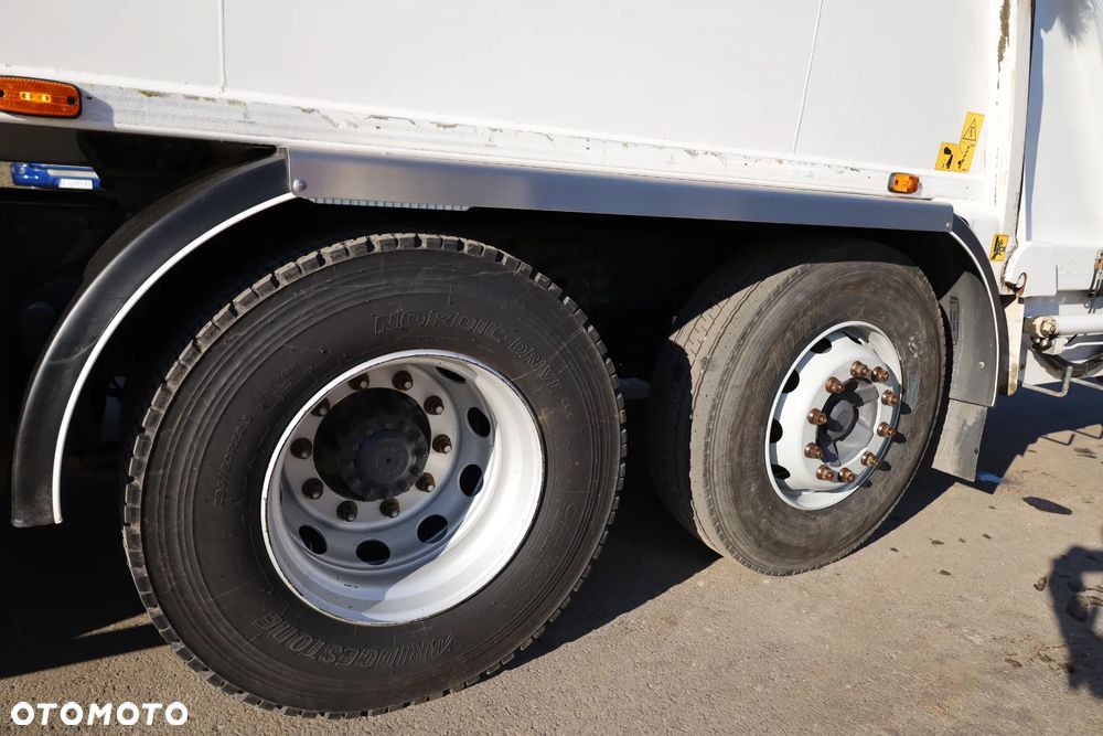Volvo Śmieciarka VOLVO FE 340 - 32