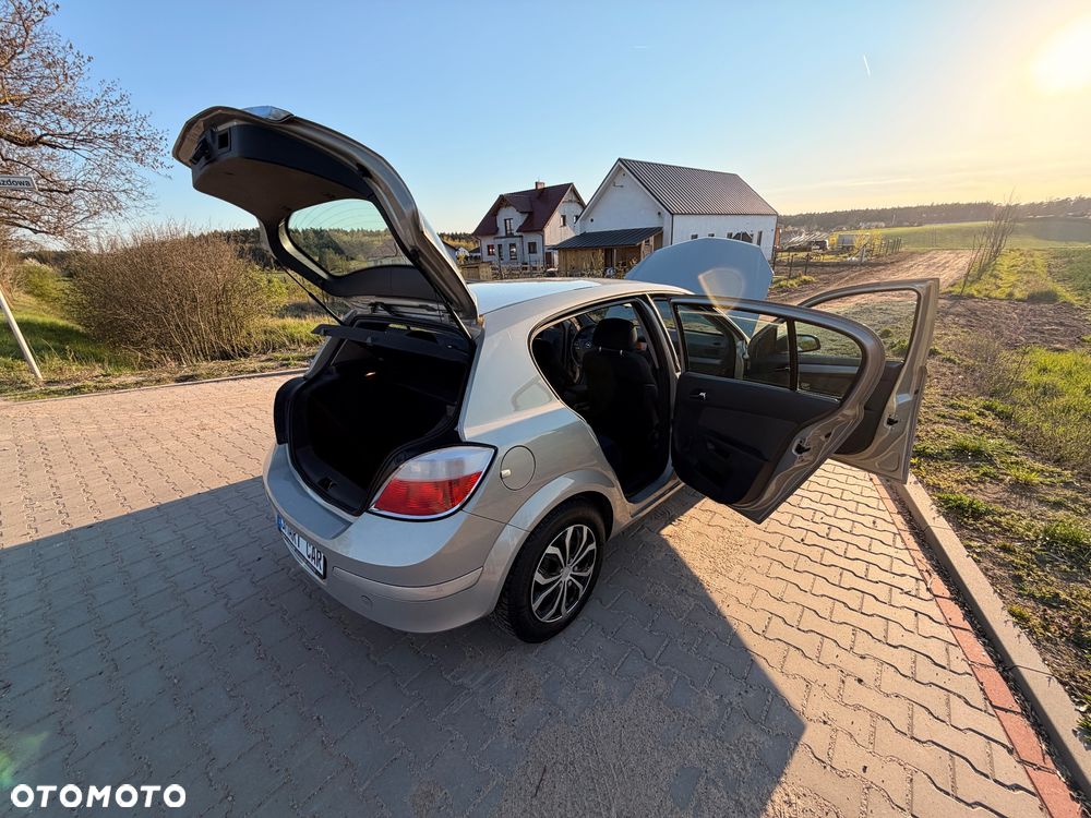 Opel Astra - 4