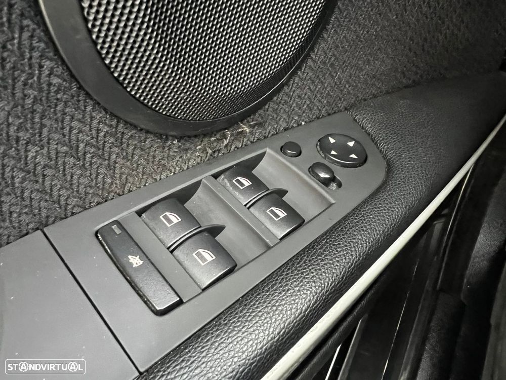 BMW 318 d Navigation - 34