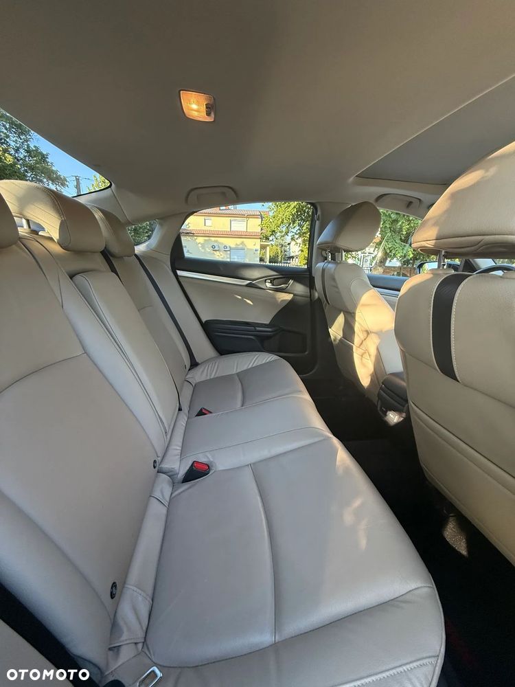 Honda Civic 1.5 T Executive - 15