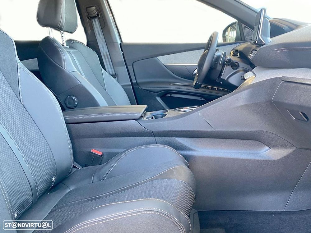 Peugeot 3008 1.2 PureTech GT EAT8 - 17