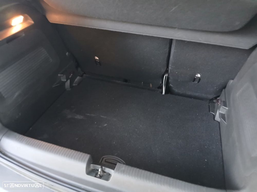 Opel Crossland X 1.2 Innovation - 26