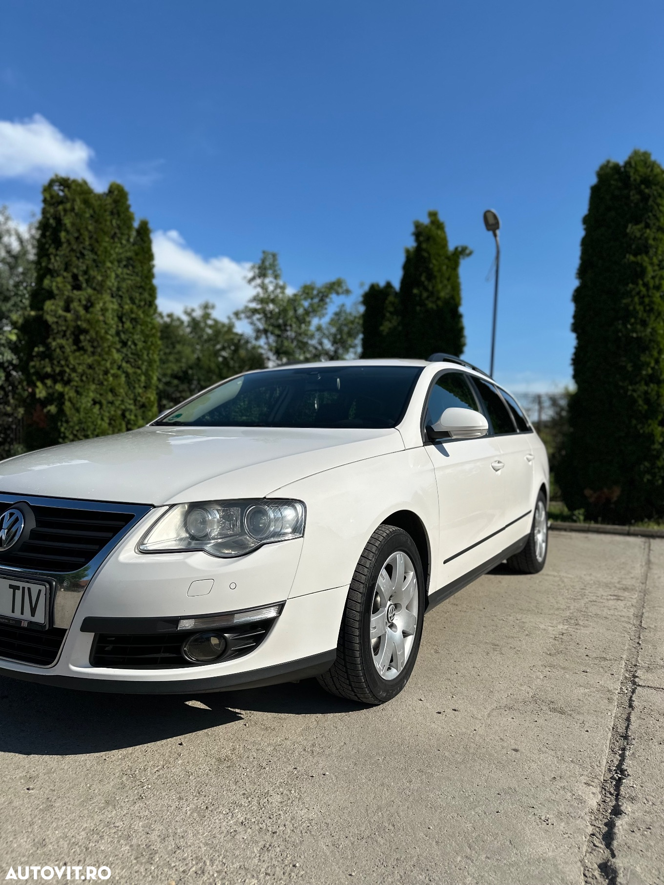Volkswagen Passat 2.0TDI Comfortline DPF DSG - 2