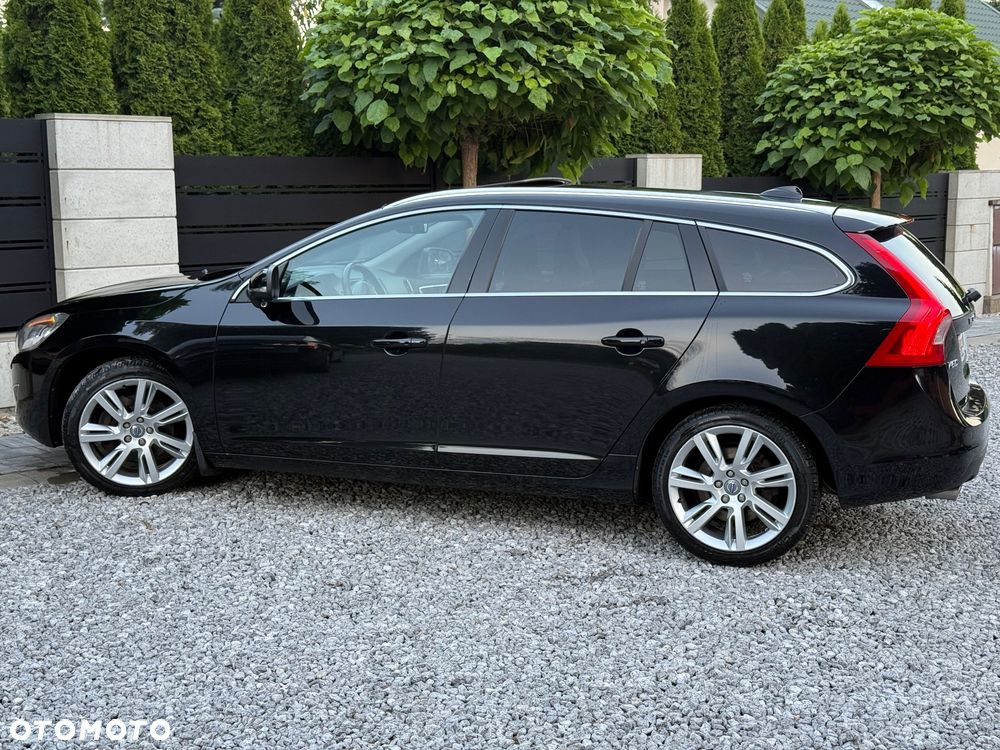 Volvo V60 T6 AWD Geartronic Momentum - 10