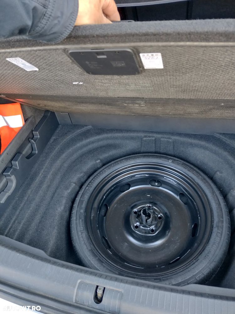 Volkswagen Golf 2.0 TDI (BlueMotion Technology) Highline - 13