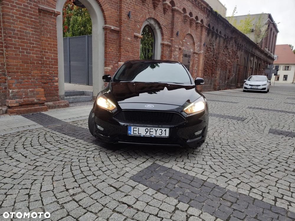 Ford Focus 1.5 EcoBoost SYNC Edition ASS - 4