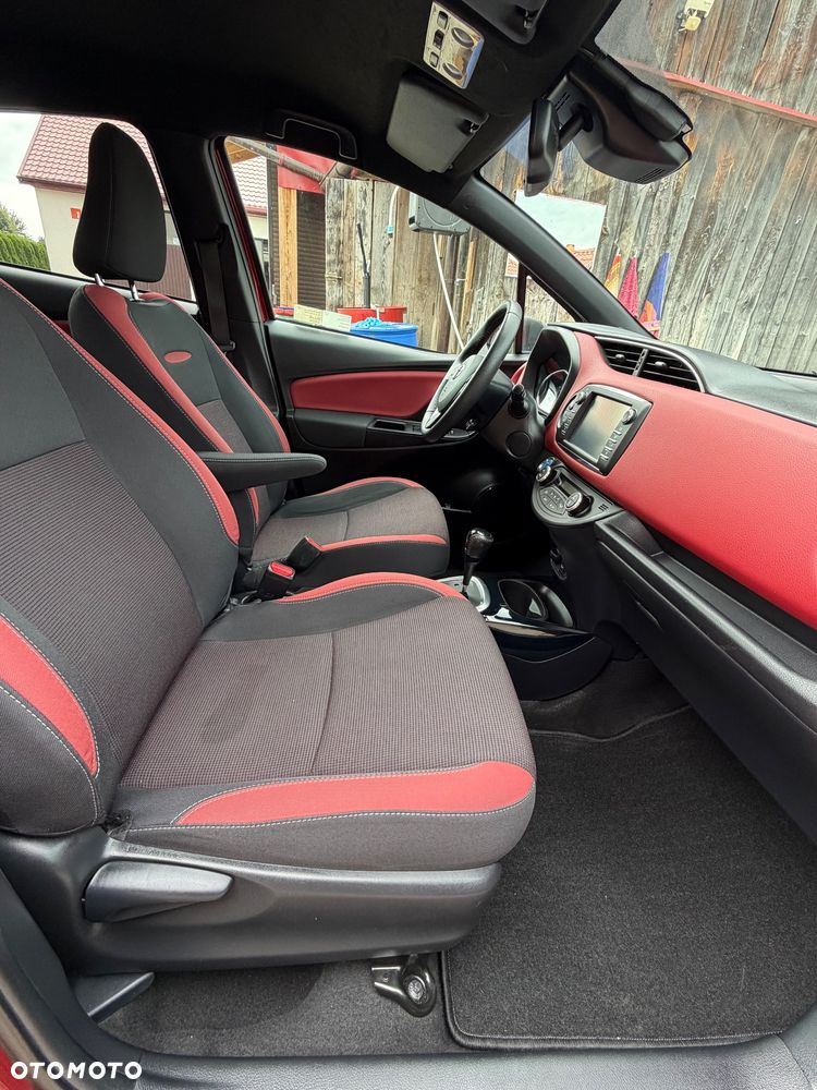 Toyota Yaris - 36