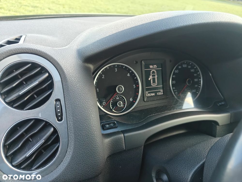 Volkswagen Tiguan - 10