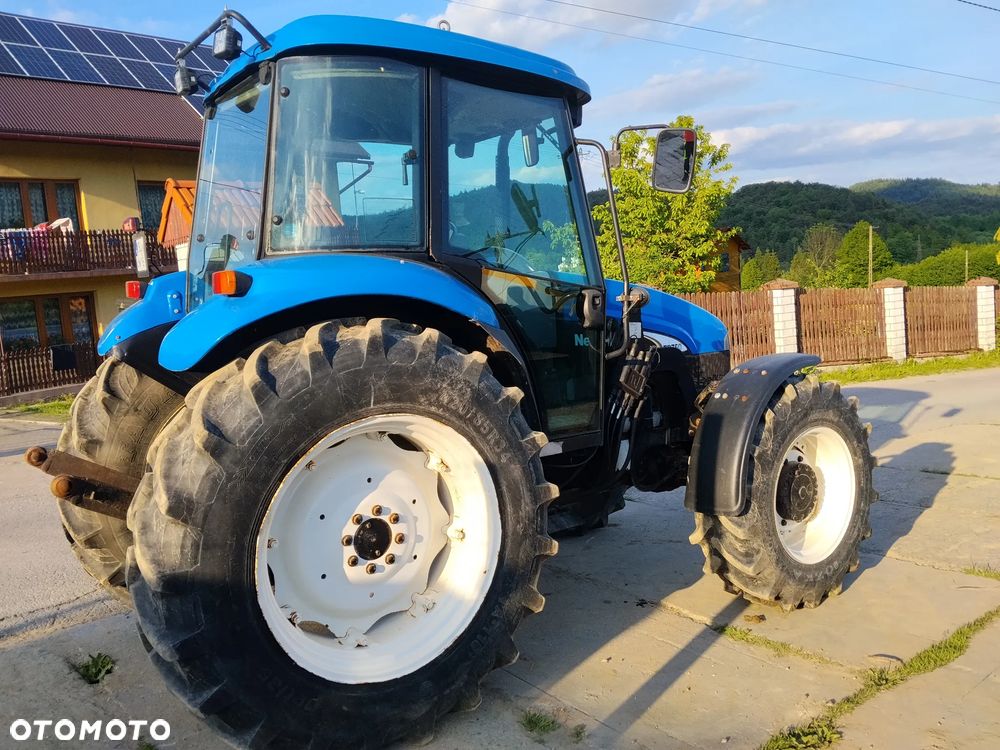 New Holland TD75D - 3