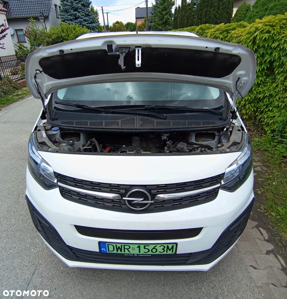 Opel Vivaro - 11