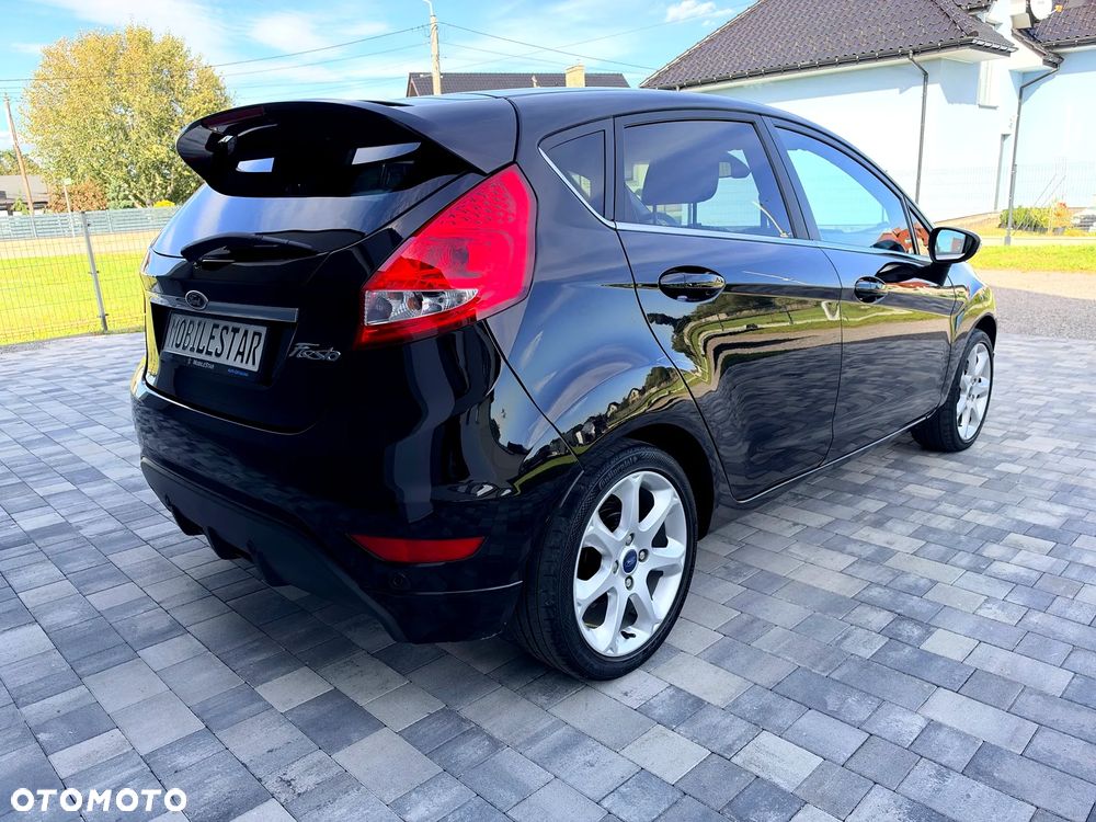 Ford Fiesta 1.4 Titanium - 21
