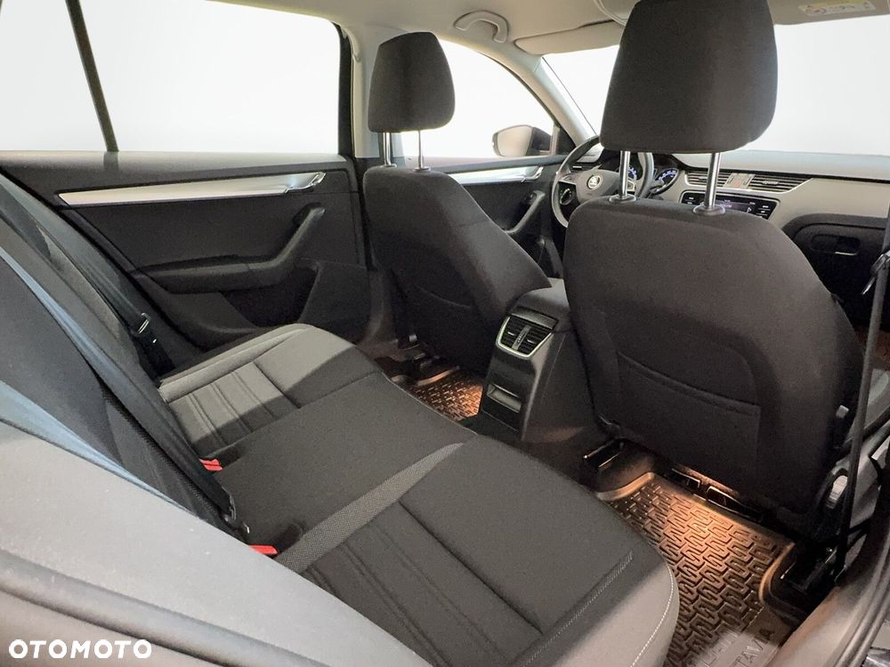Skoda Octavia 1.6 TDI SCR Ambition - 19