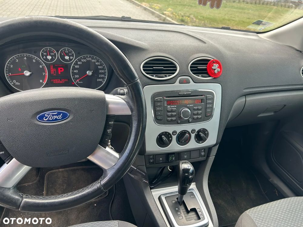Ford Focus 1.6 16V Trend - 7