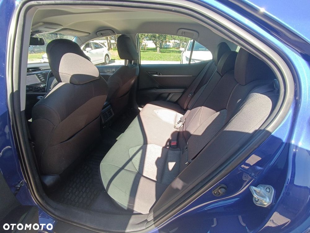 Toyota Camry - 9