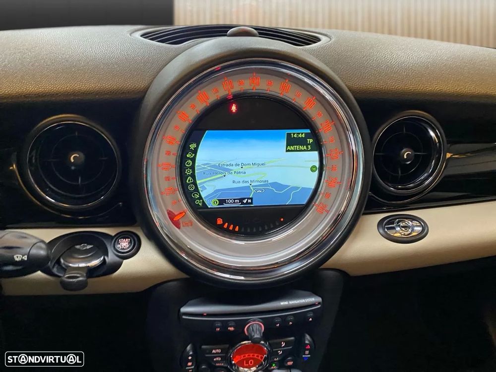MINI Cabrio Cooper D - 12