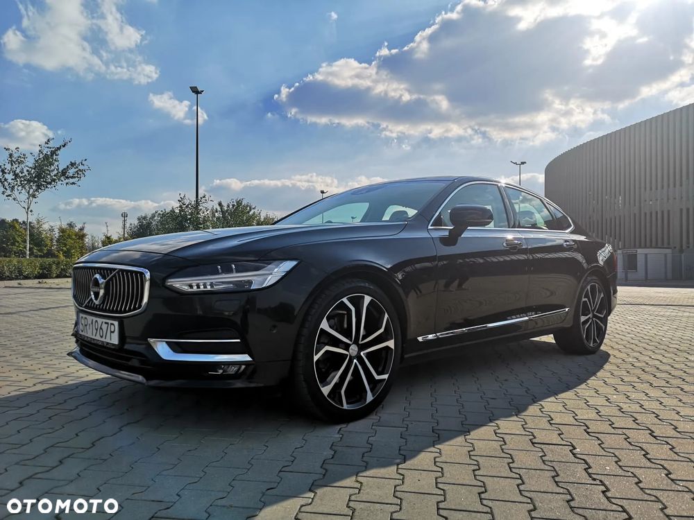 Volvo S90 - 1