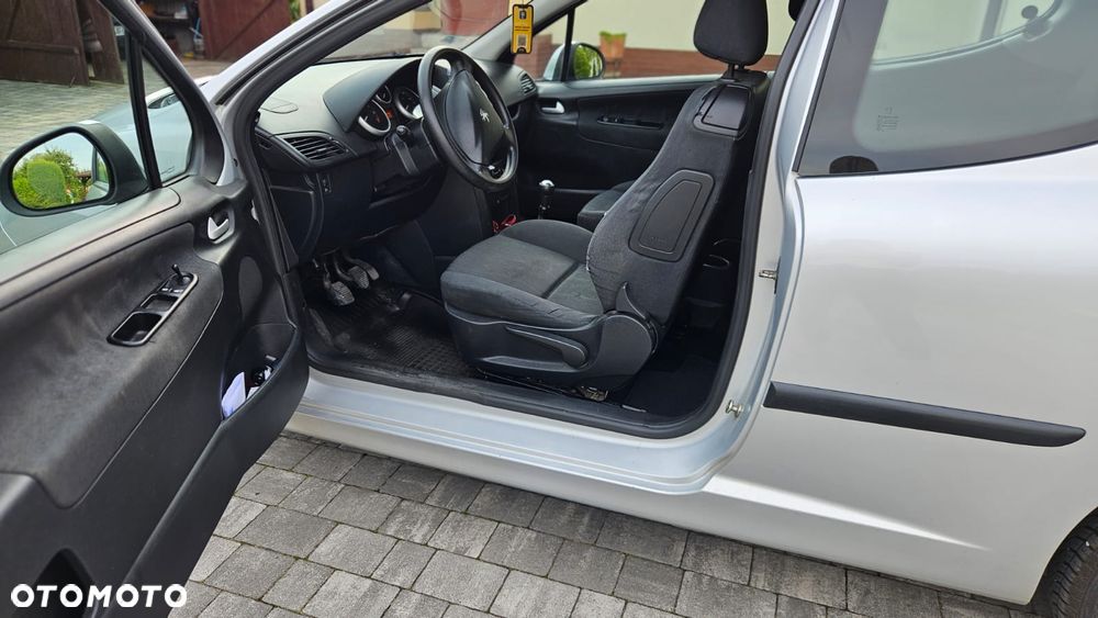 Peugeot 207 1.4 Trendy - 12