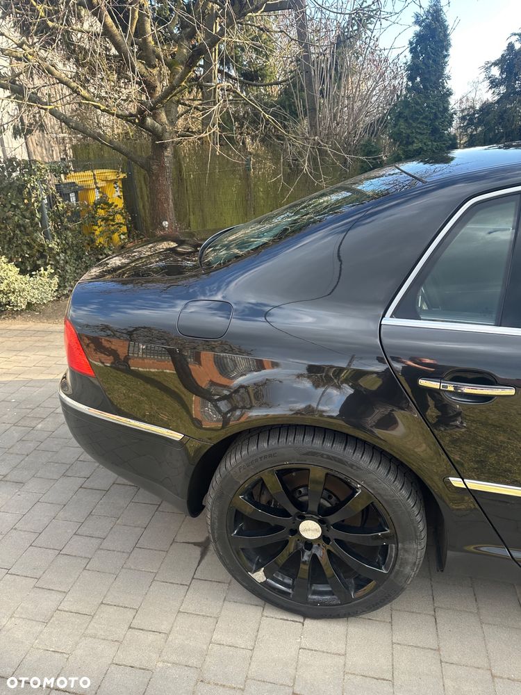 Volkswagen Phaeton - 18